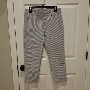 Ann Taylor Navy and White Striped Pants. Size 6p.